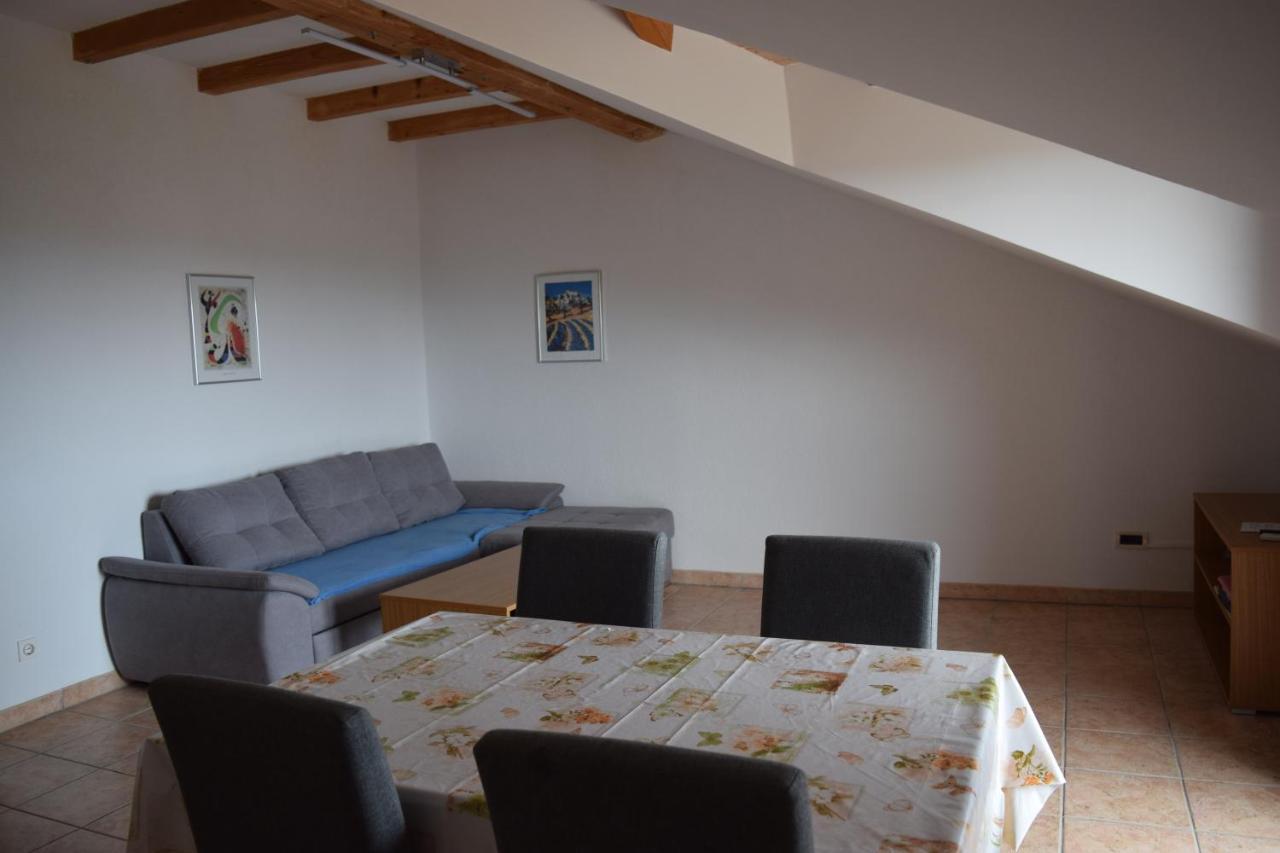 Apartments Grgic Novigrad Istria Exterior foto